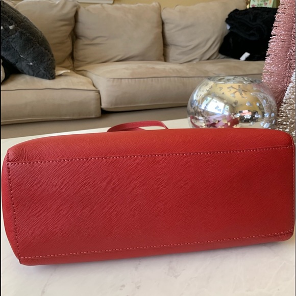 SOLD Tory Burch York Tote Small - Picture 4 of 7